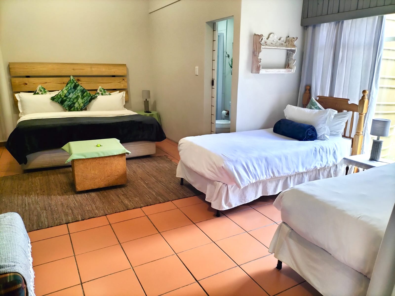 Family Room 6 at Park Living Guesthouse — photo 5